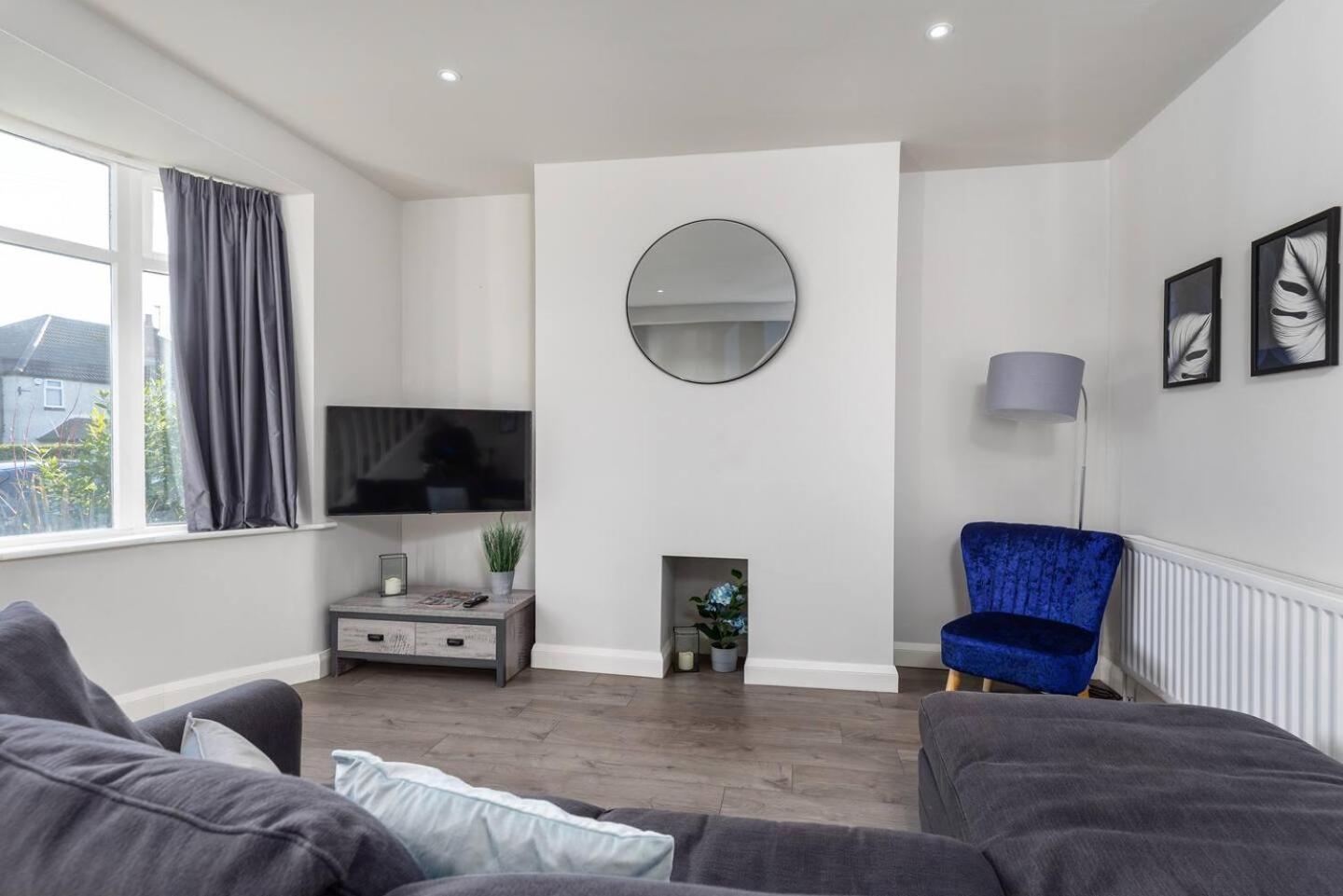 Superb, Newly Extended House Near Peak District Holiday home